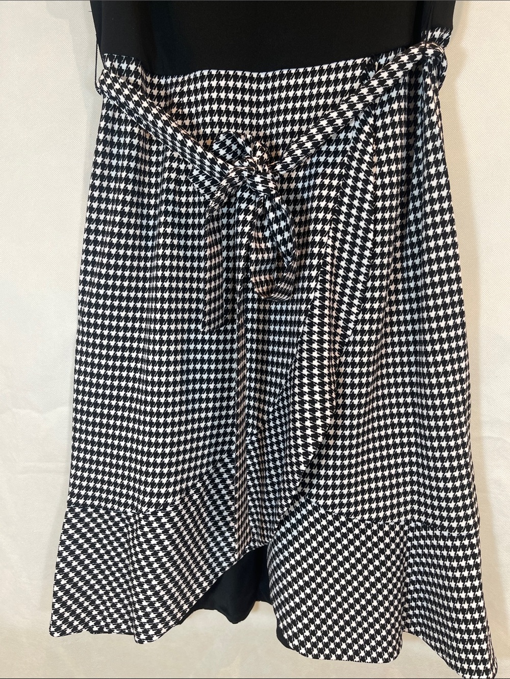 SHELBY & PALMER = Black Top with Black-and-White Houndstooth Midi Dress , Size12 - Picture 5 of 16